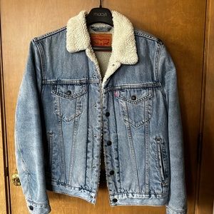 Levi’s trucker jacket